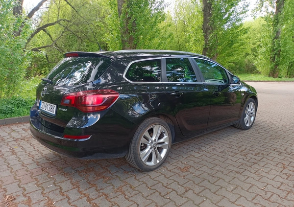 Opel Astra cena 29900 przebieg: 226770, rok produkcji 2010 z Sucha Beskidzka małe 211